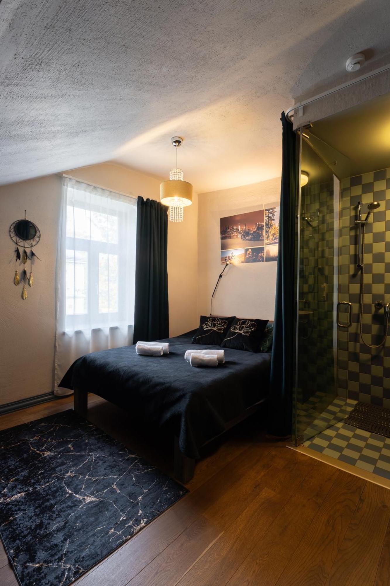 Two Wheels Hotel Riga Exterior photo